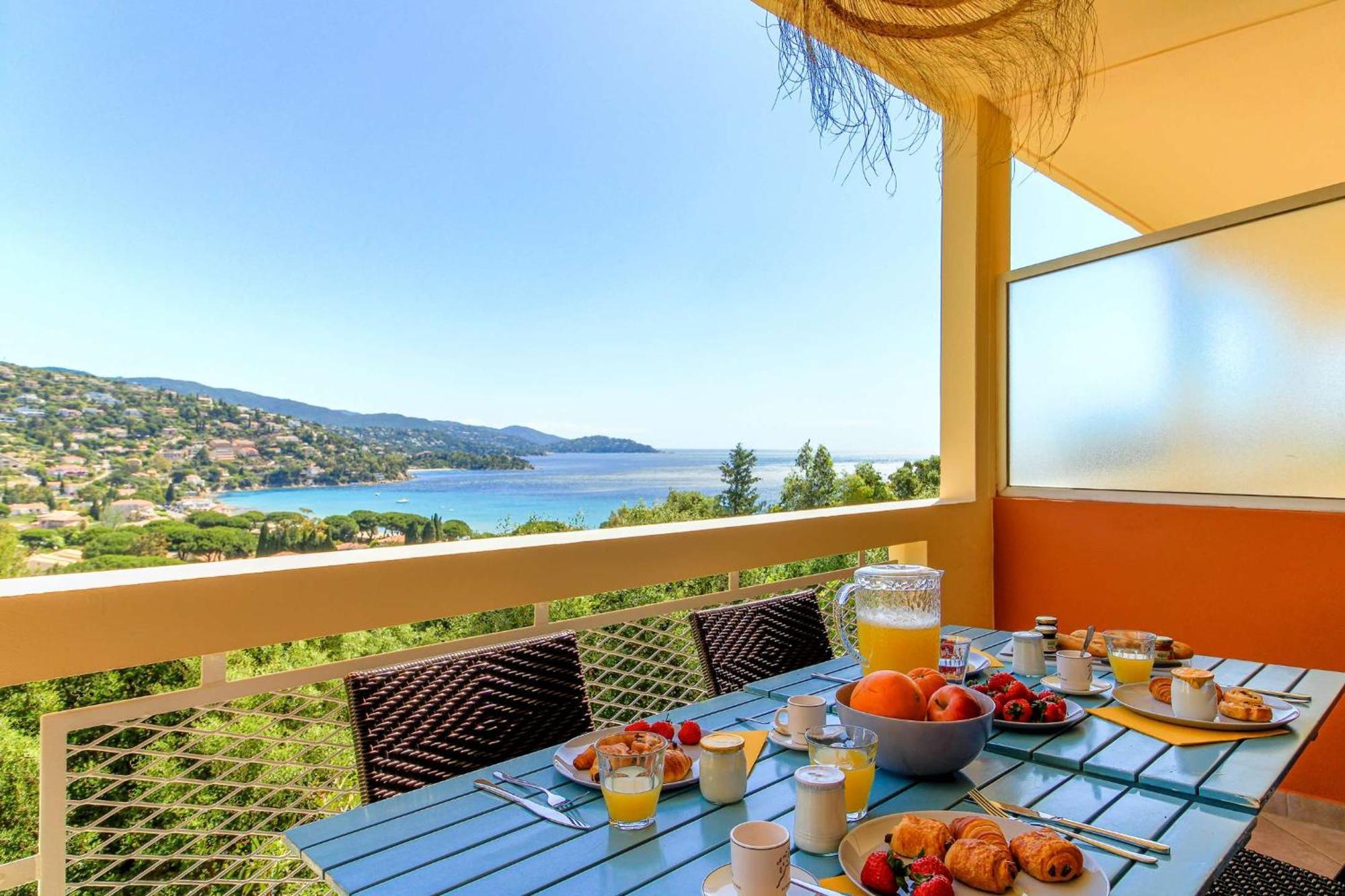 Select'Sohome - Appartement Pour 4 Personnes Avec Vue Mer A Saint-Clair ! - Zadig Le Lavandou Kültér fotó