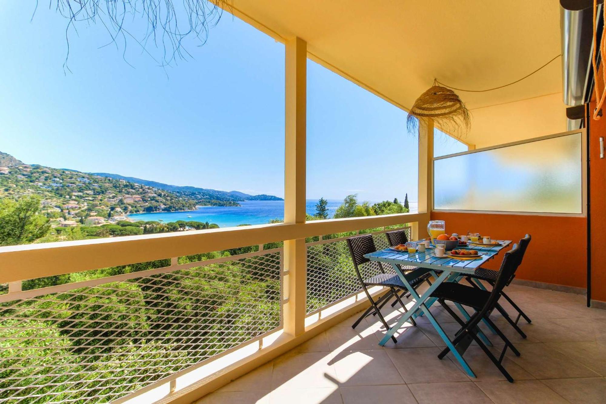 Select'Sohome - Appartement Pour 4 Personnes Avec Vue Mer A Saint-Clair ! - Zadig Le Lavandou Kültér fotó